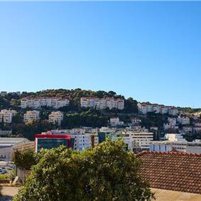 One Bedroom Apartment in Dubrovnik City with balcony and Parking, Sleeps 2-3